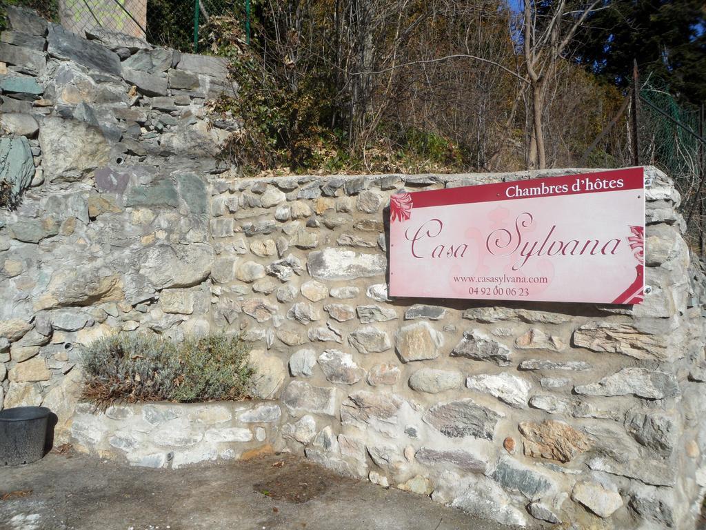 Chambres D'Hotes Casa Sylvana Saint-Dalmas-de-Tende Екстериор снимка